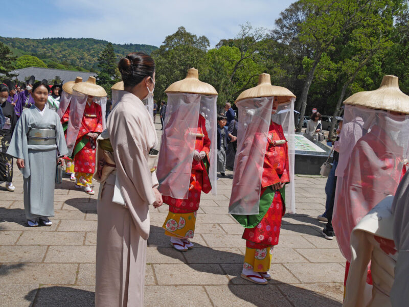 市女笠の女性たち