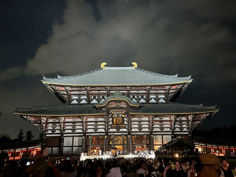 ライトアップされた大仏殿