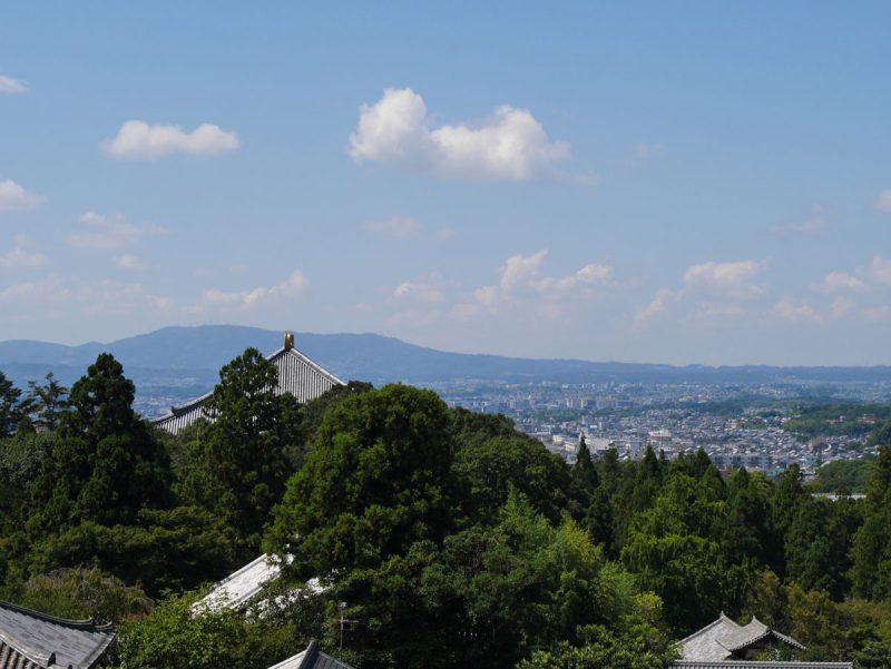 二月堂から奈良盆地を望む