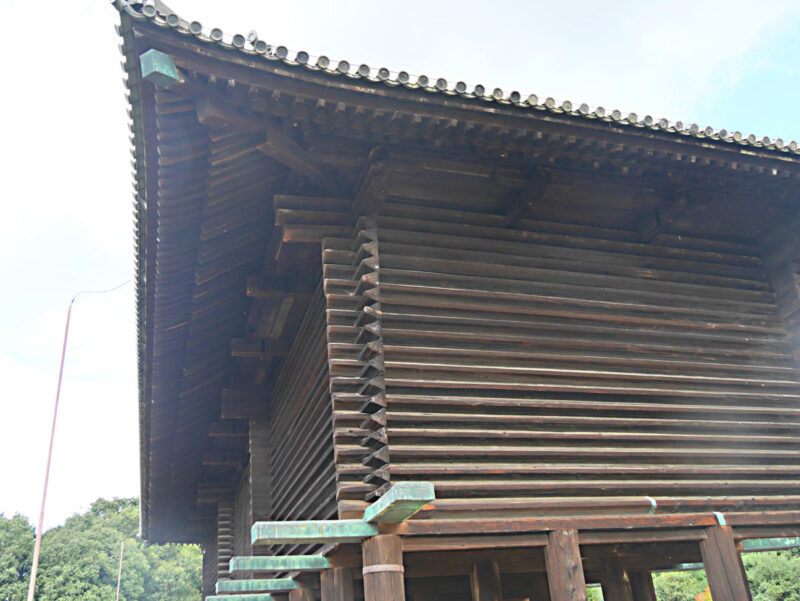 南西の方向からの正倉